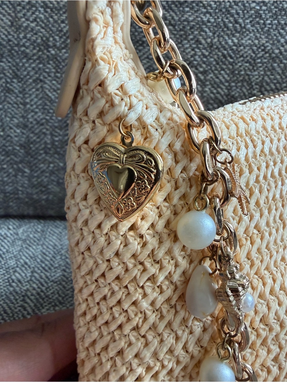 Handmade Rare Beach Bag with Charms! - Picture 4 of 5
